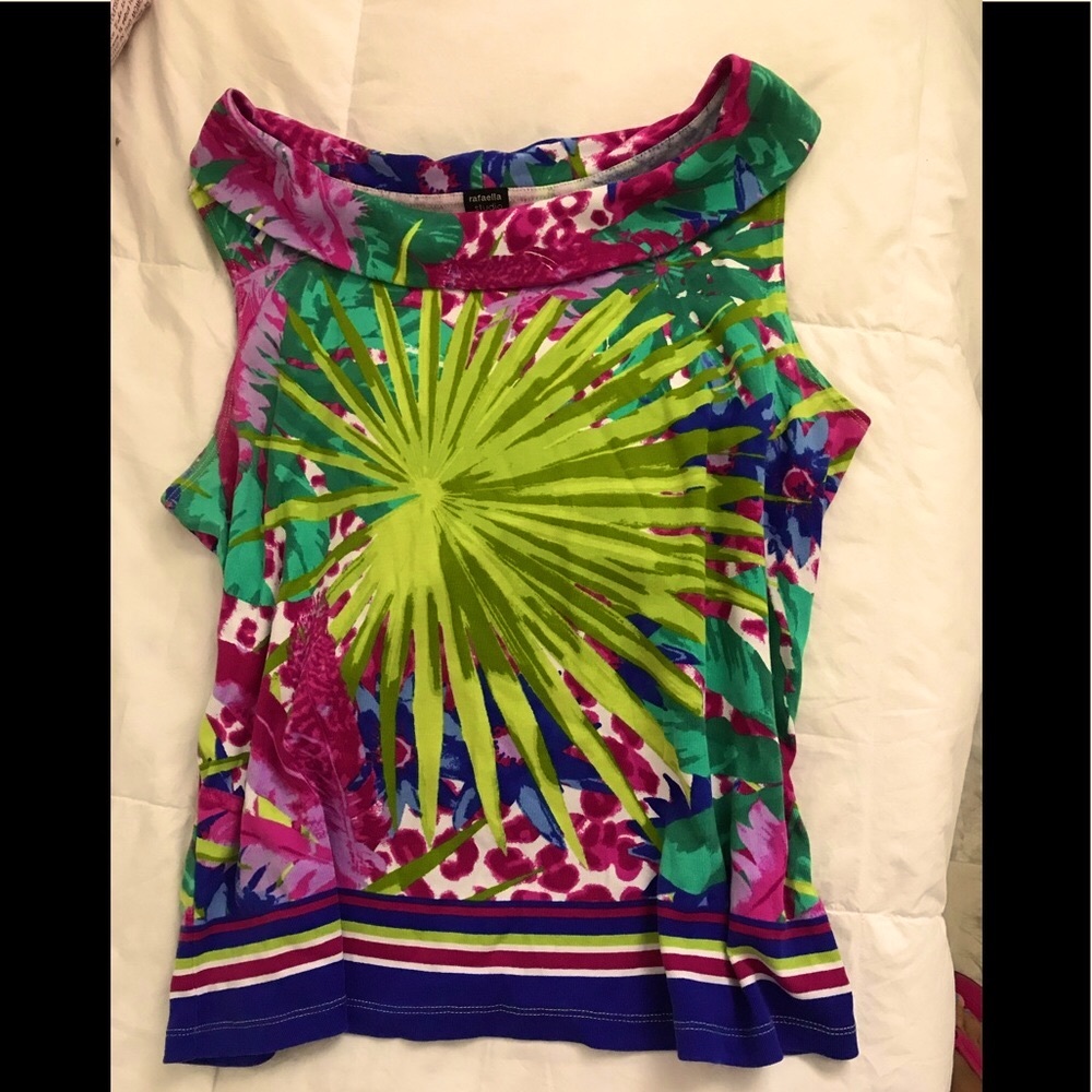 Bright sweetheart neck Sleeveless top